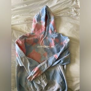 Davidson, NC Tie-Dye Sweatshirt L